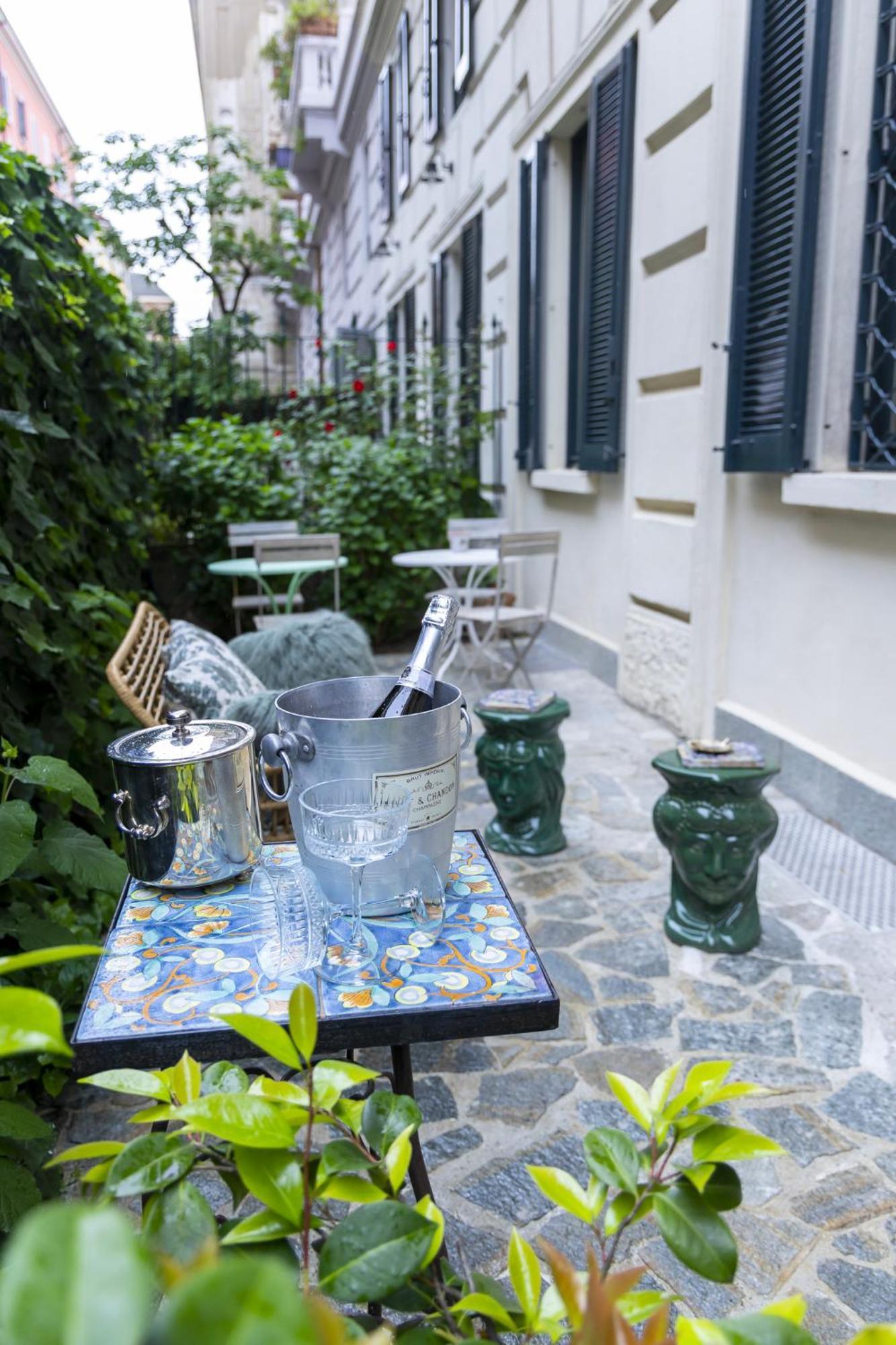Luxury Bohemian Suite With Private Garden In Mailand Exterior foto